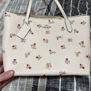 Coach Fiona Zip Tote Bag with Heart Print,Cream and Pink Floral Shoulder Bag